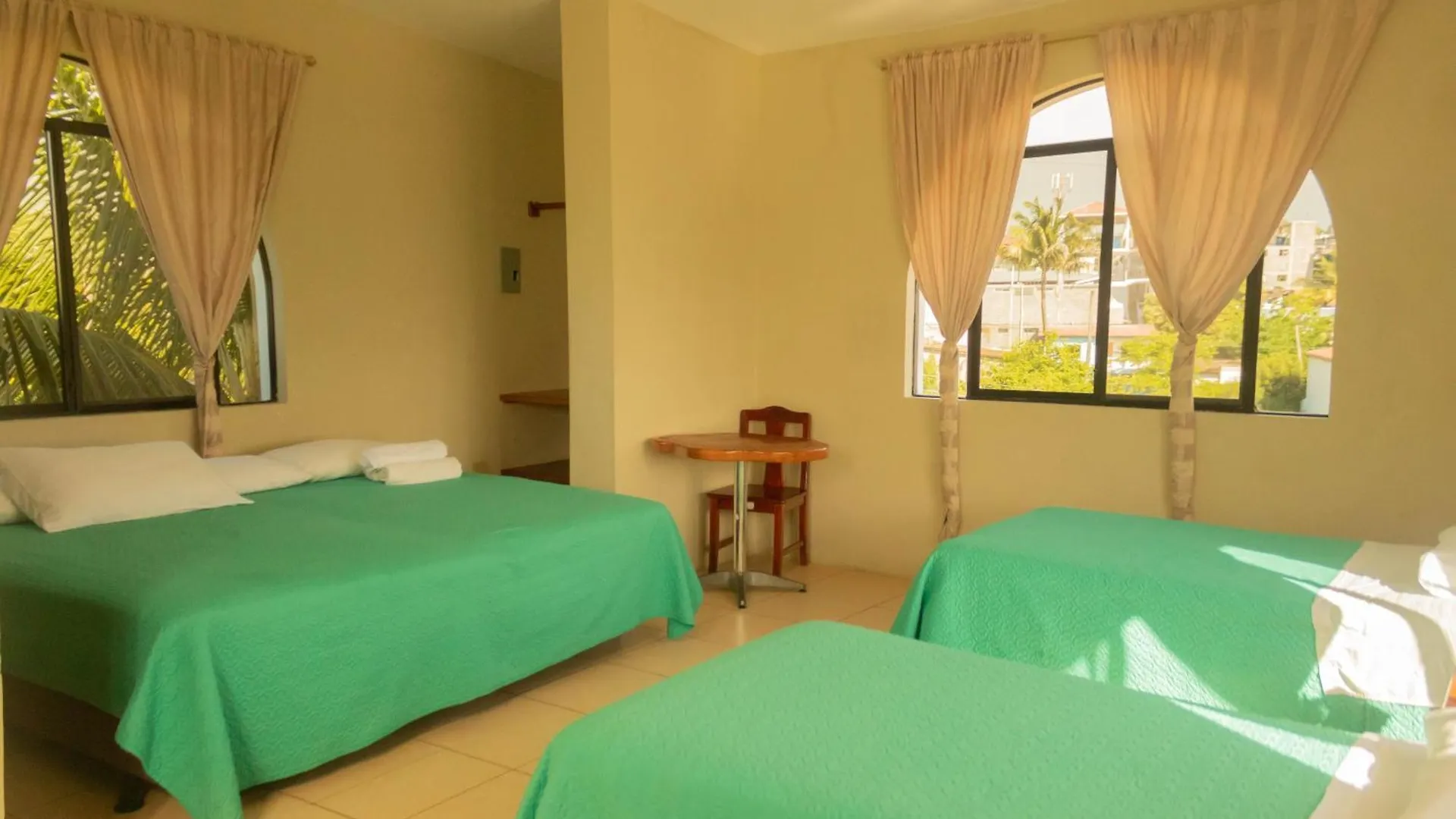 Casa De Nelly Hotel Puerto Baquerizo Moreno